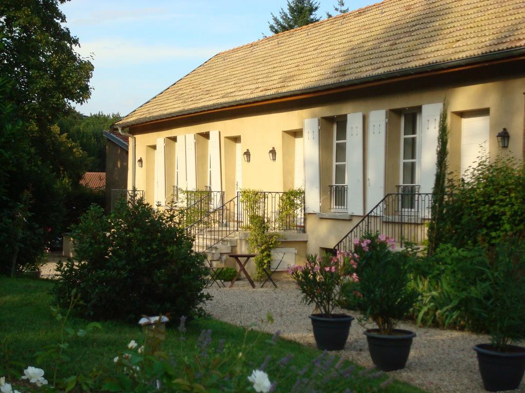 Les Communs Du Manoir Apartment Écully Стая снимка