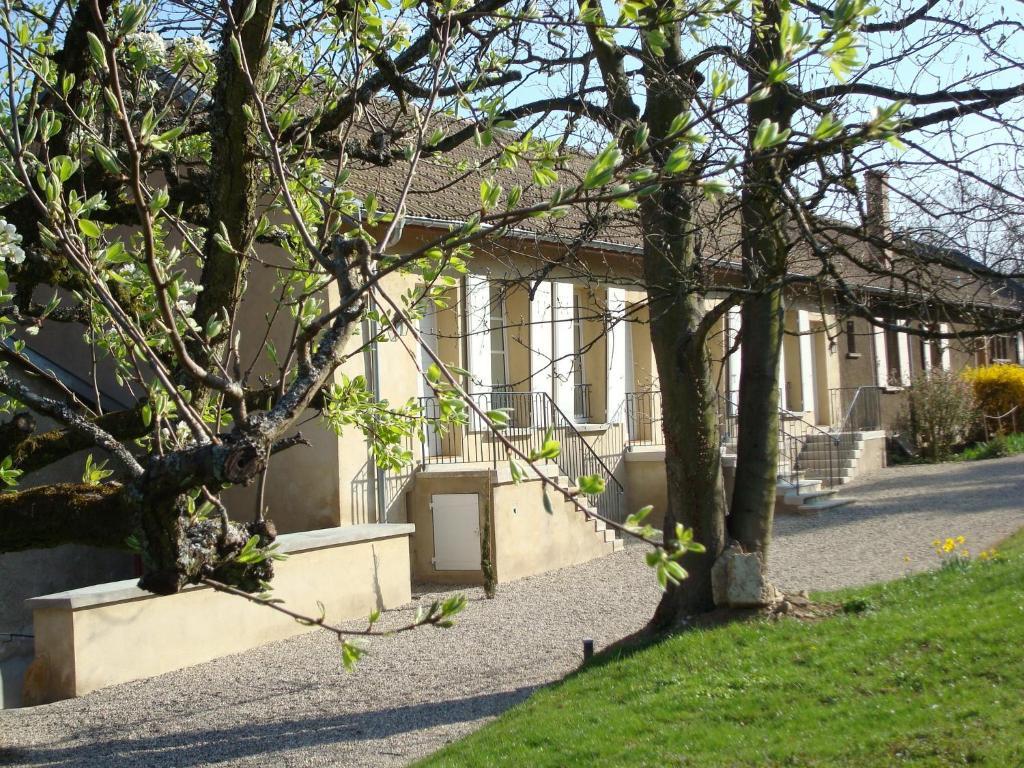 Les Communs Du Manoir Apartment Écully Екстериор снимка