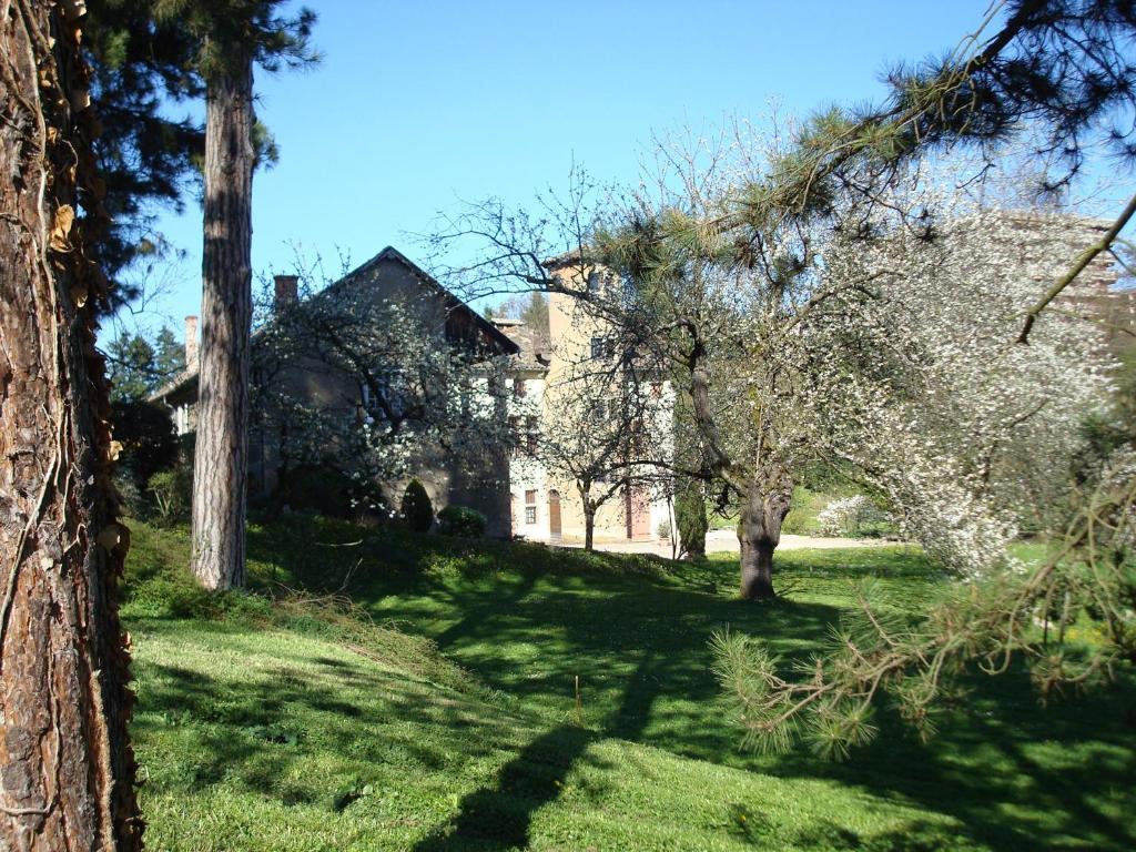 Les Communs Du Manoir Apartment Écully Екстериор снимка