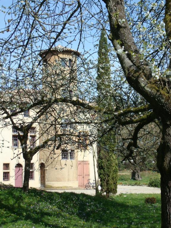 Les Communs Du Manoir Apartment Écully Екстериор снимка