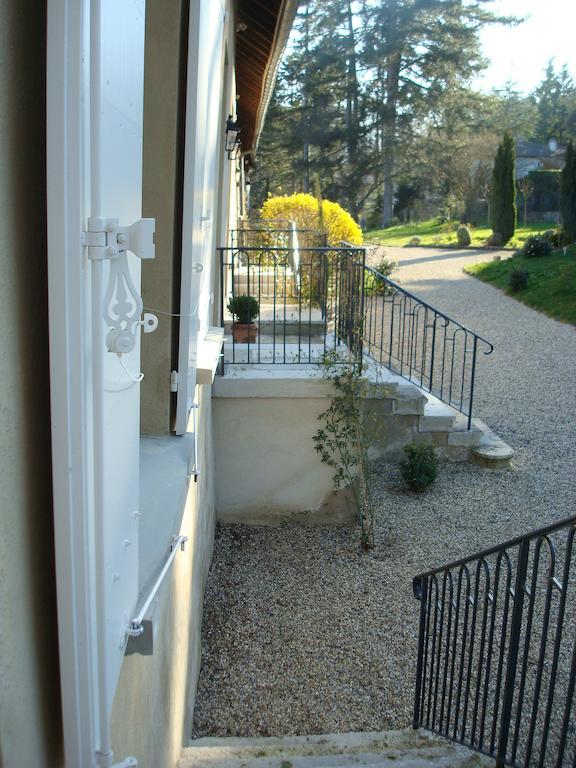 Les Communs Du Manoir Apartment Écully Екстериор снимка